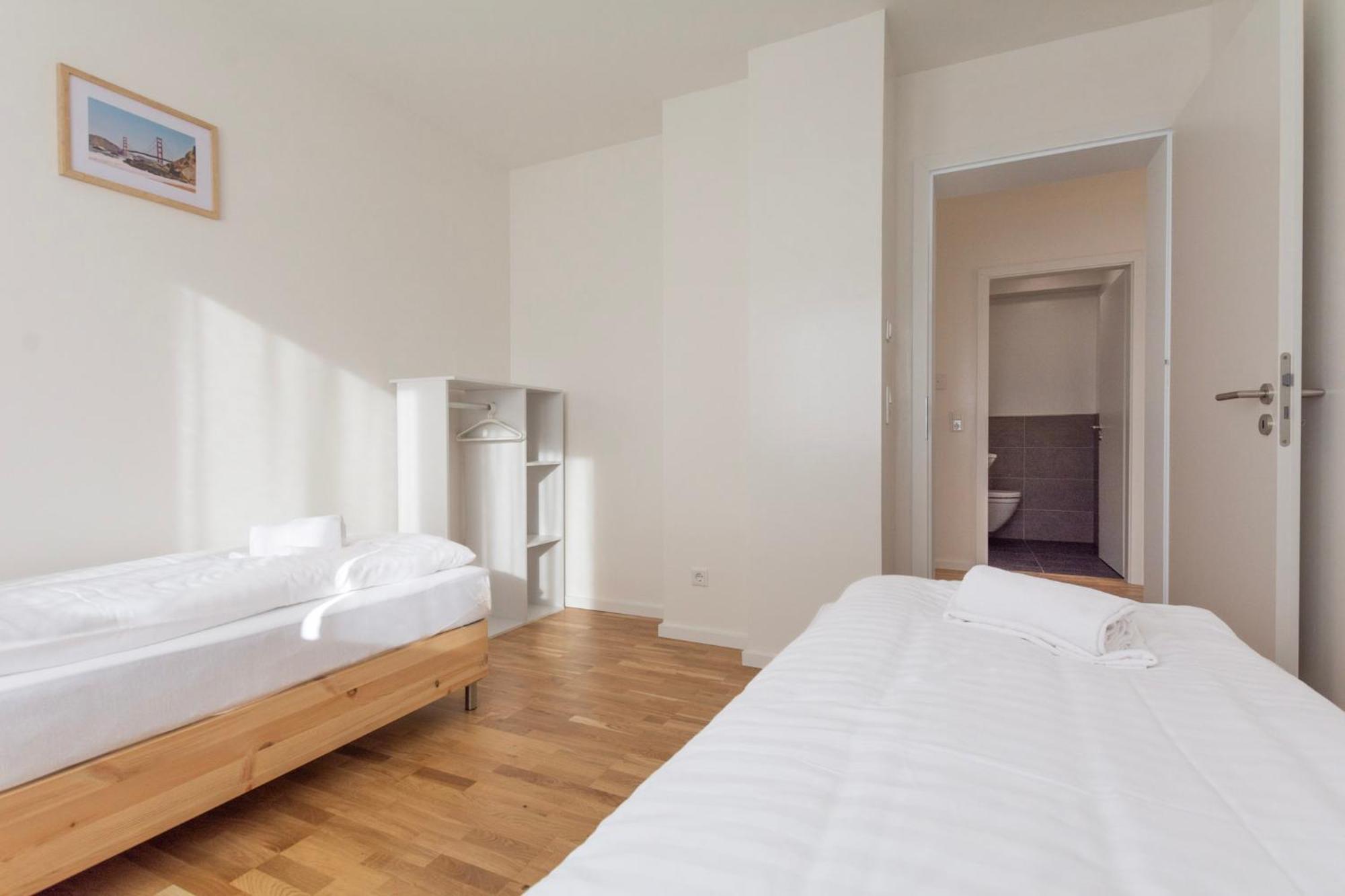 T&k - Bergisch Gladbach - 7 Comfortable - 20 Min To Fair Messe Apartment Köln