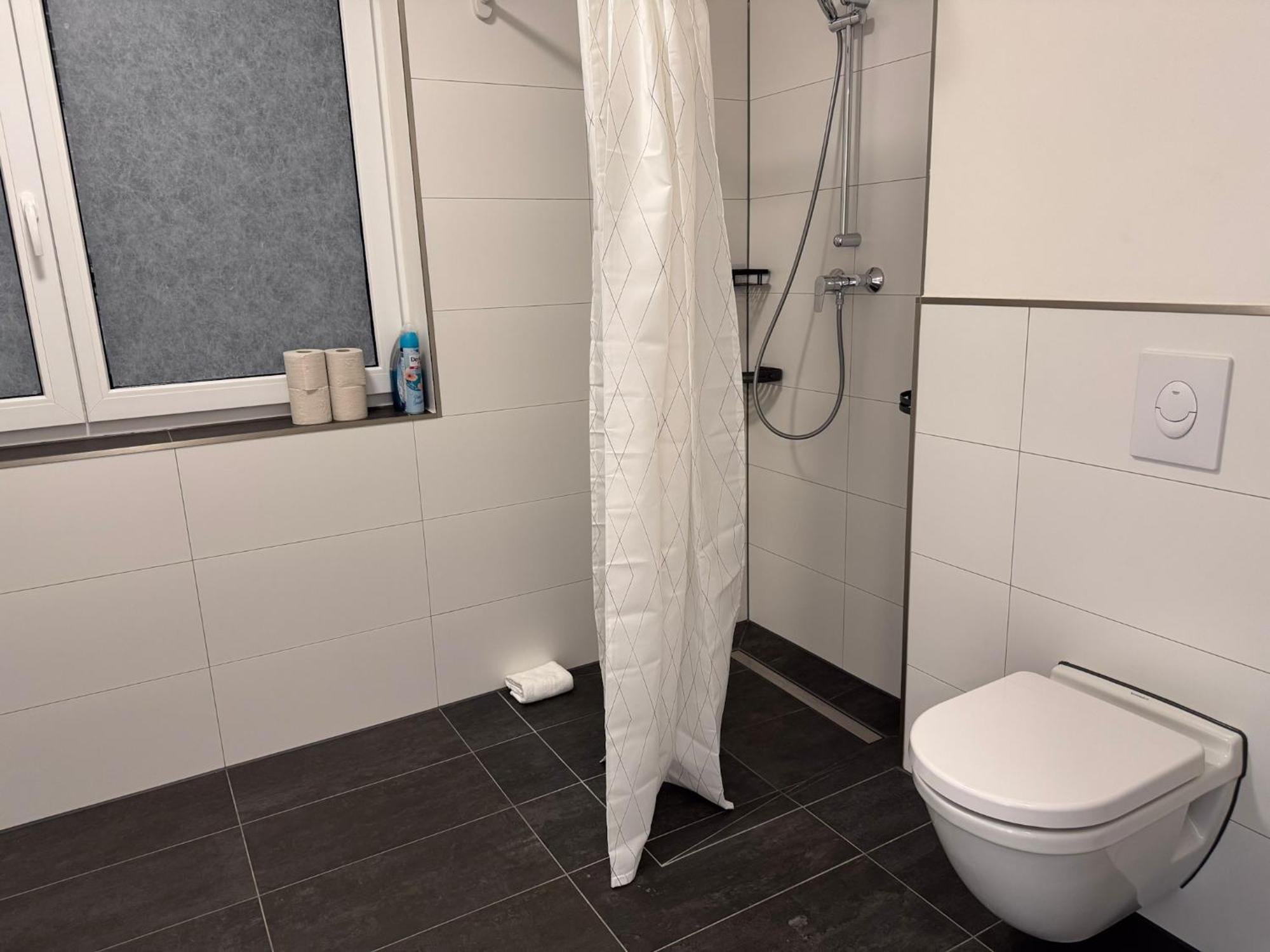 Apartment T&k - Bergisch Gladbach - 7 Comfortable - 20 Min To Fair Messe Köln