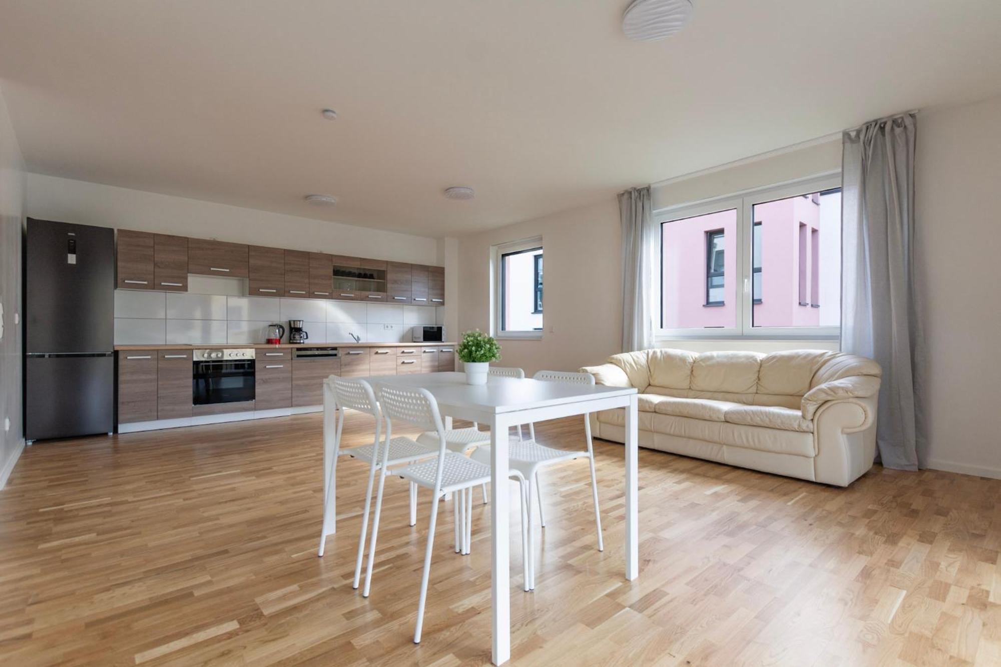 Apartment T&k - Bergisch Gladbach - 7 Comfortable - 20 Min To Fair Messe Köln