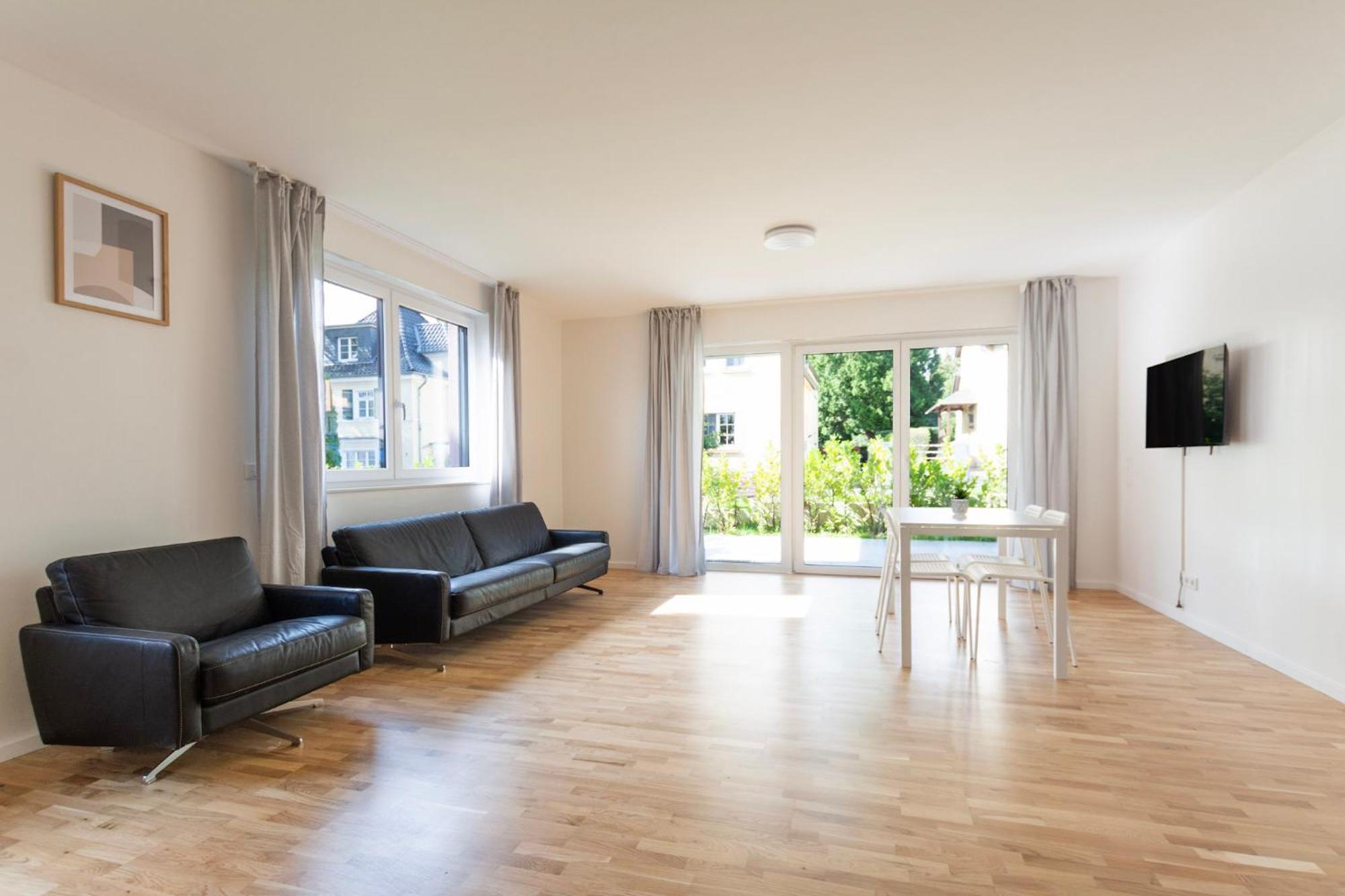 T&k - Bergisch Gladbach - 7 Comfortable - 20 Min To Fair Messe Апартаменты *